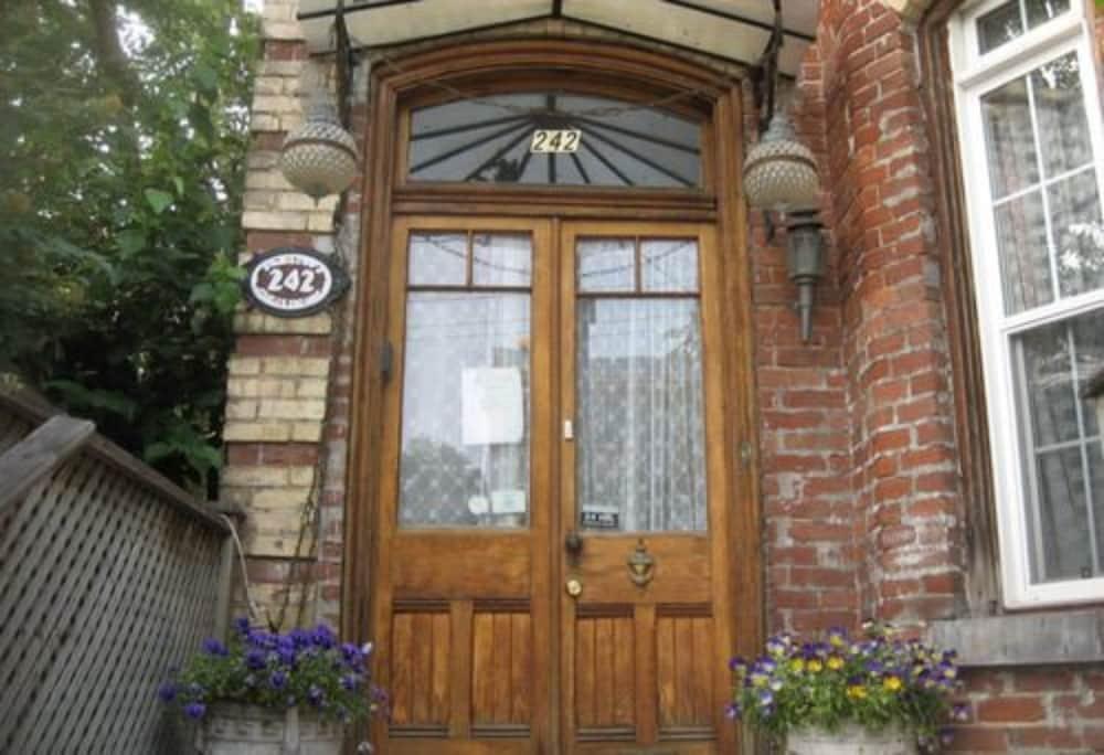 Bed and Breakfast Pimblett'S Toronto Downtown Bed &Breakfast Екстер'єр фото