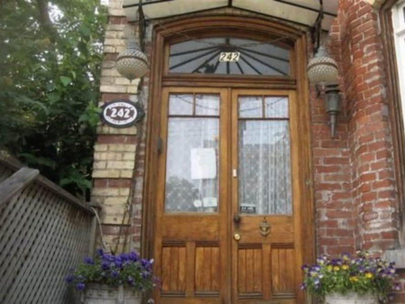 Bed and Breakfast Pimblett'S Toronto Downtown Bed &Breakfast Екстер'єр фото
