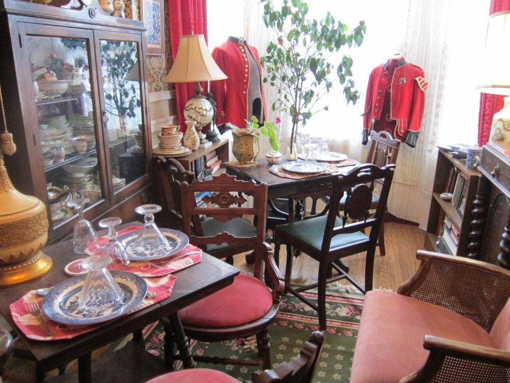 Bed and Breakfast Pimblett'S Toronto Downtown Bed &Breakfast Екстер'єр фото